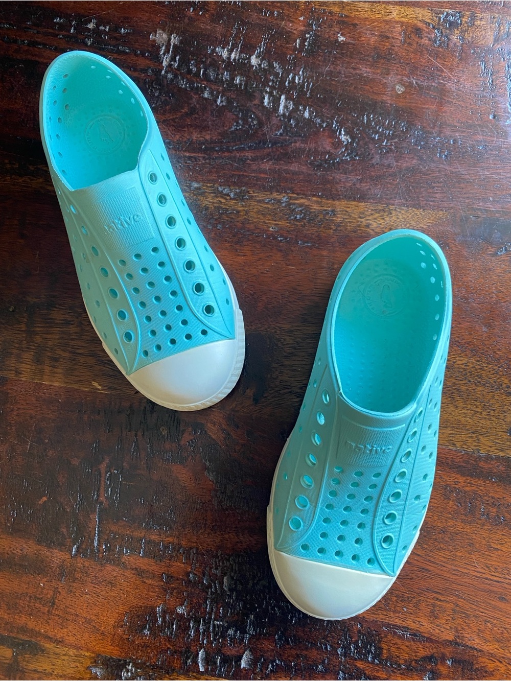 Native shoes Jefferson child 12 light aqua lightweight water friendly sneakers